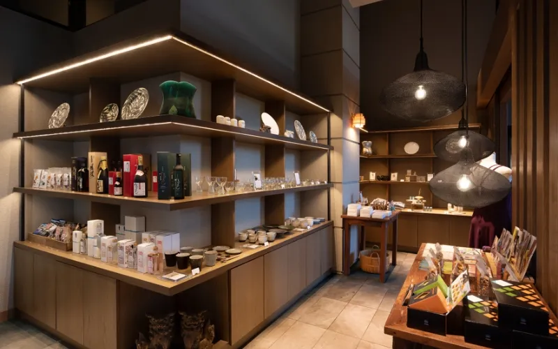SOUVENIR